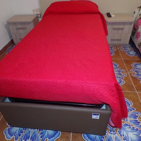 NUOVA AURORA Rent Rooms Roccalumera Buitenkant foto