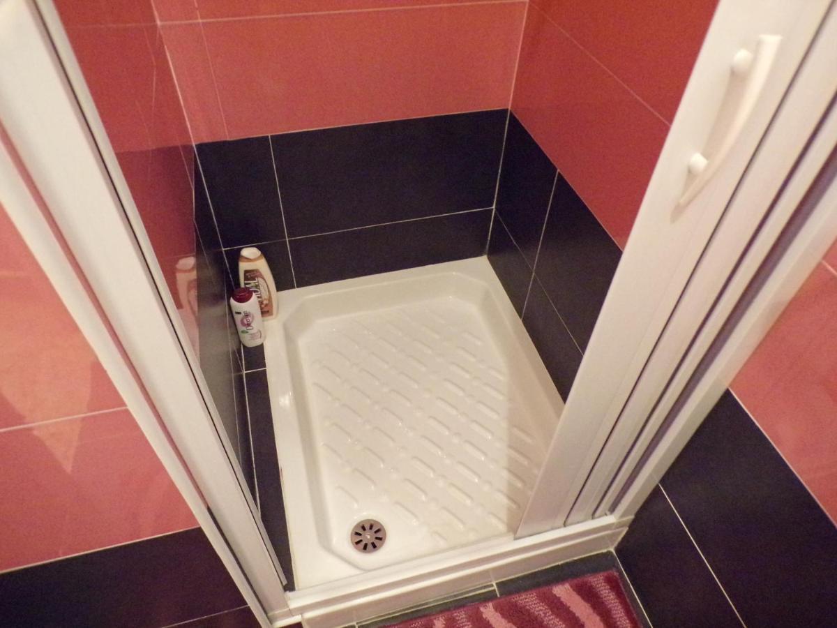 NUOVA AURORA Rent Rooms Roccalumera Buitenkant foto