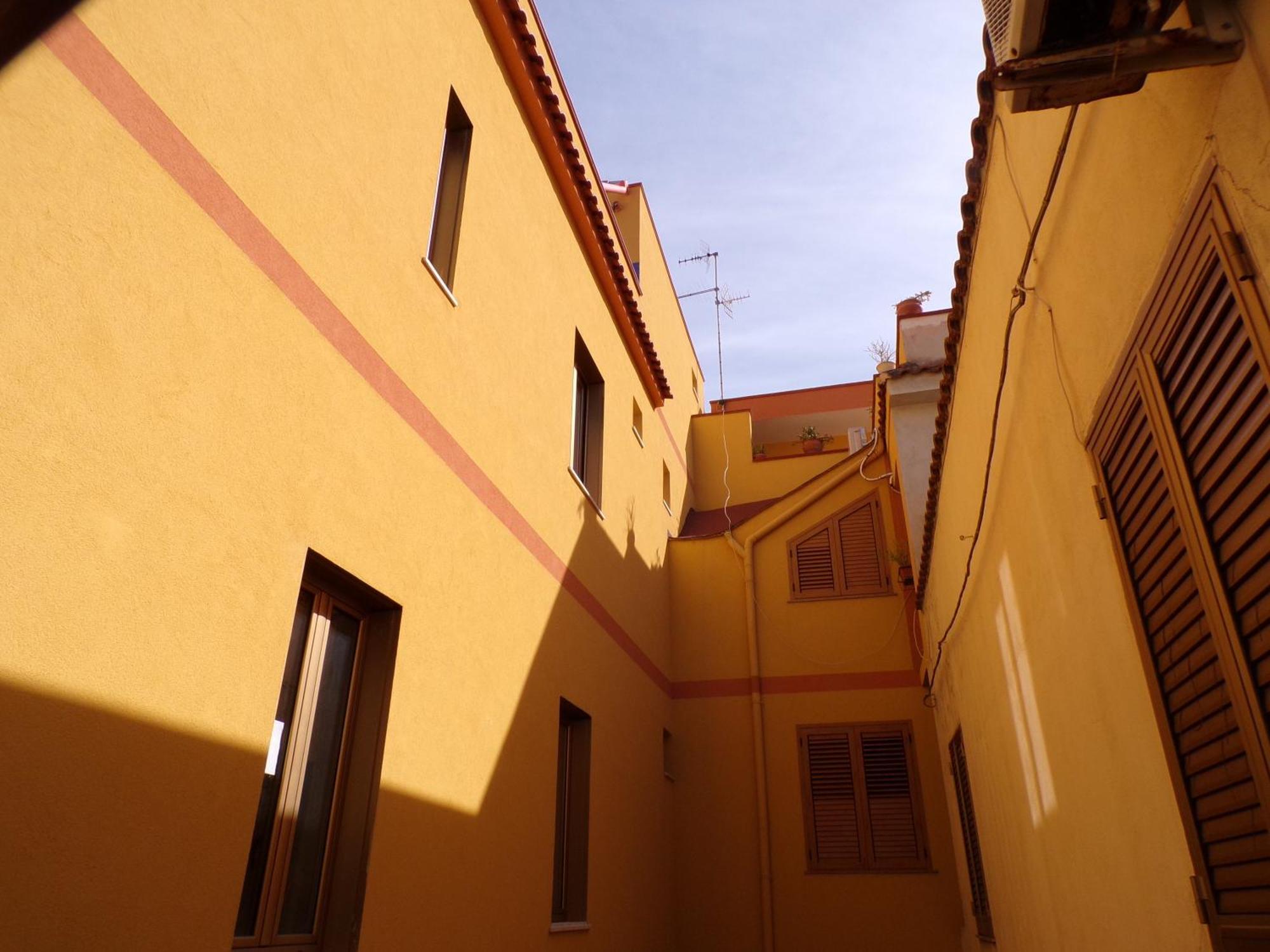 NUOVA AURORA Rent Rooms Roccalumera Buitenkant foto